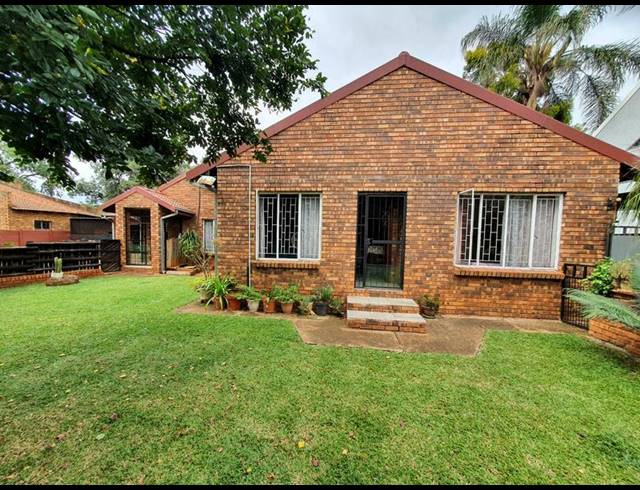 3 BEDROOM HOUSE FOR SALE IN THE ORCHARDS